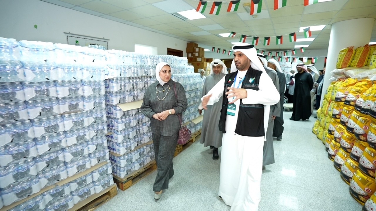 جولة في مستودع الجمعية