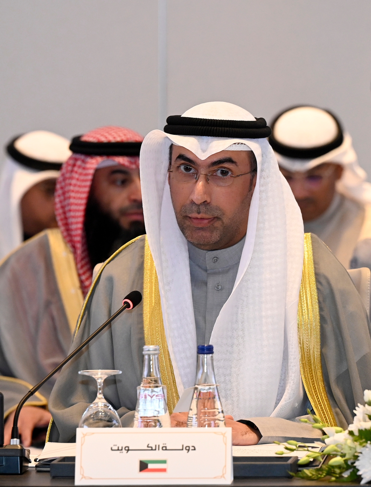 وكيل الإعلام متحدثاً في الاجتماع (تصوير سعود سالم)