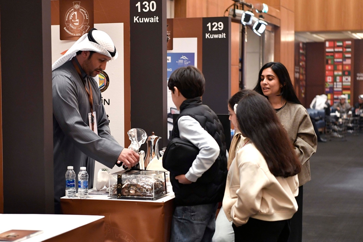 أحد مُخترعي المركز يشرح فكرة ابتكاره