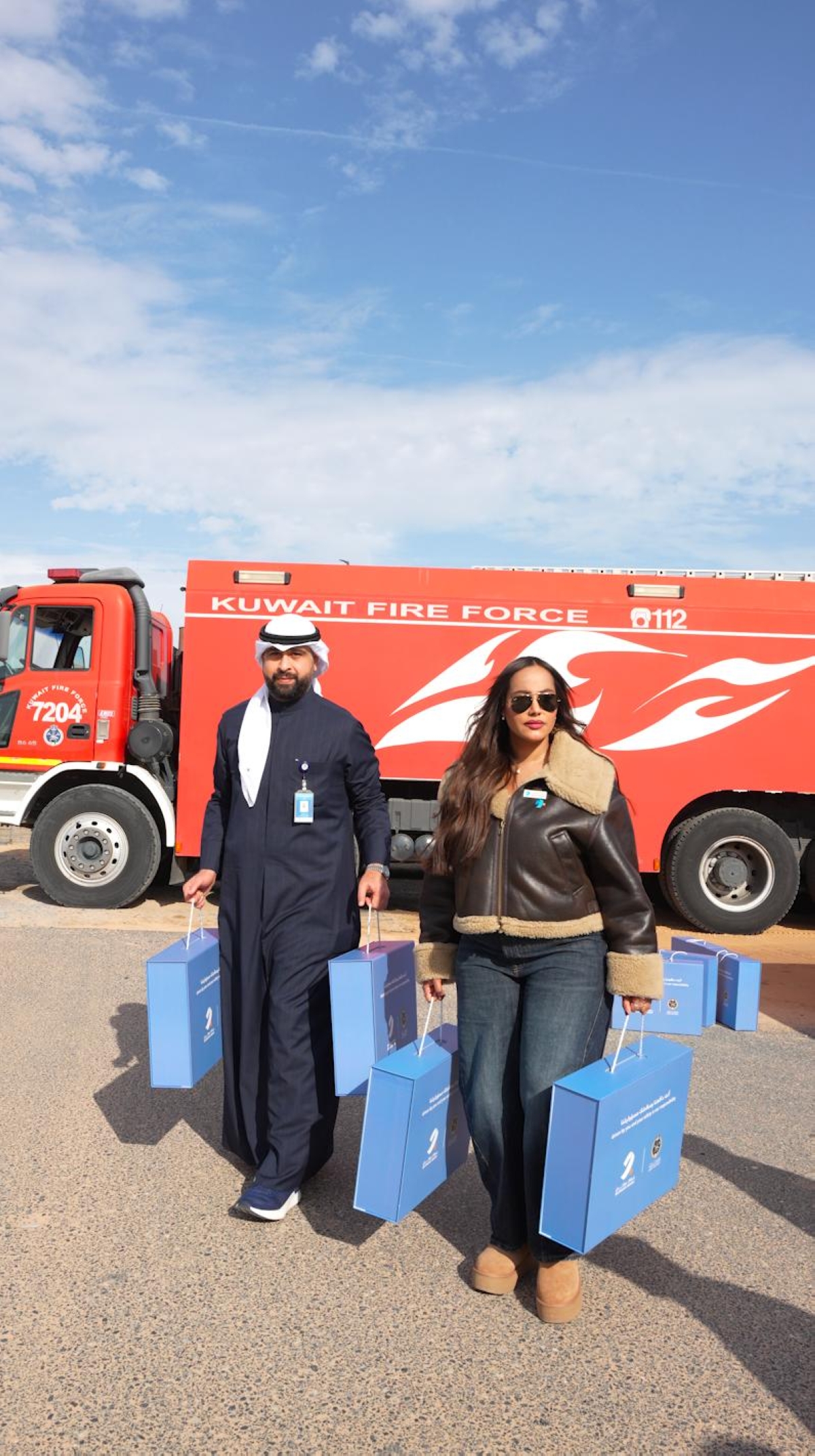 جانب من توزيع حقائب السلامة البرية على روّاد المخيمات