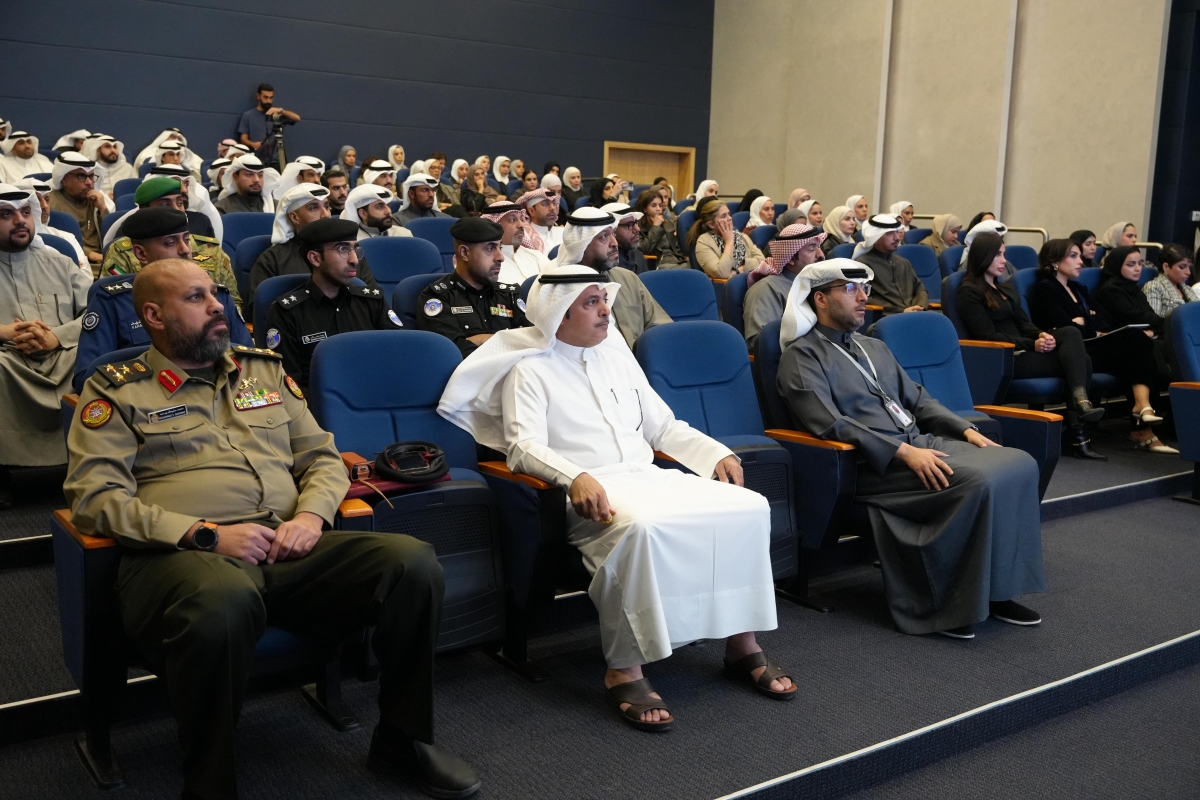 جانب من الحضور 