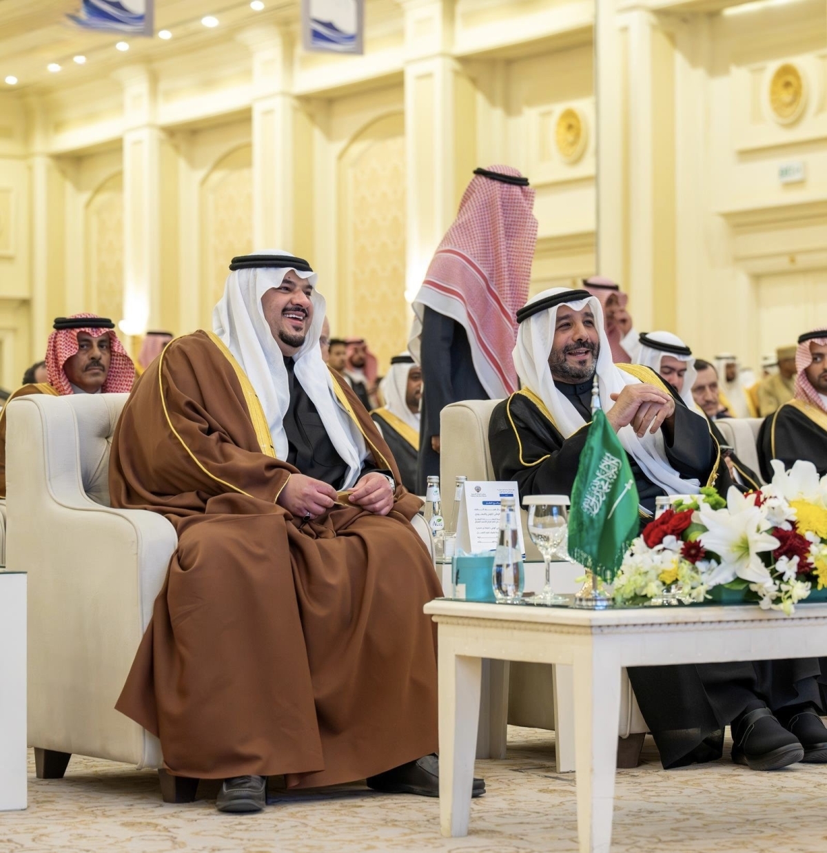 السفير صباح الناصر ونائب أمير منطقة الرياض خلال الاحتفال