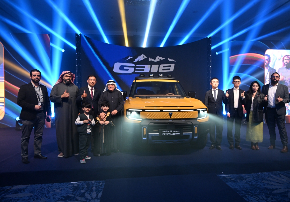 لحظة اطلاق «DEEPAL G318»