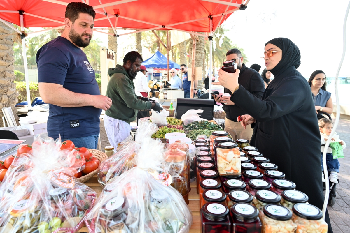 منتجات وطنية متنوعة     (تصوير أسعد عبدالله)