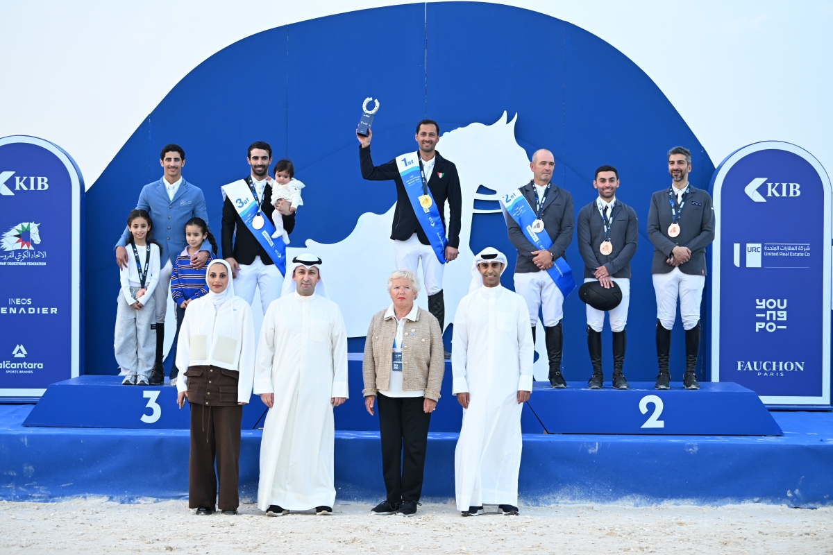 الخرافي على منصة التتويج