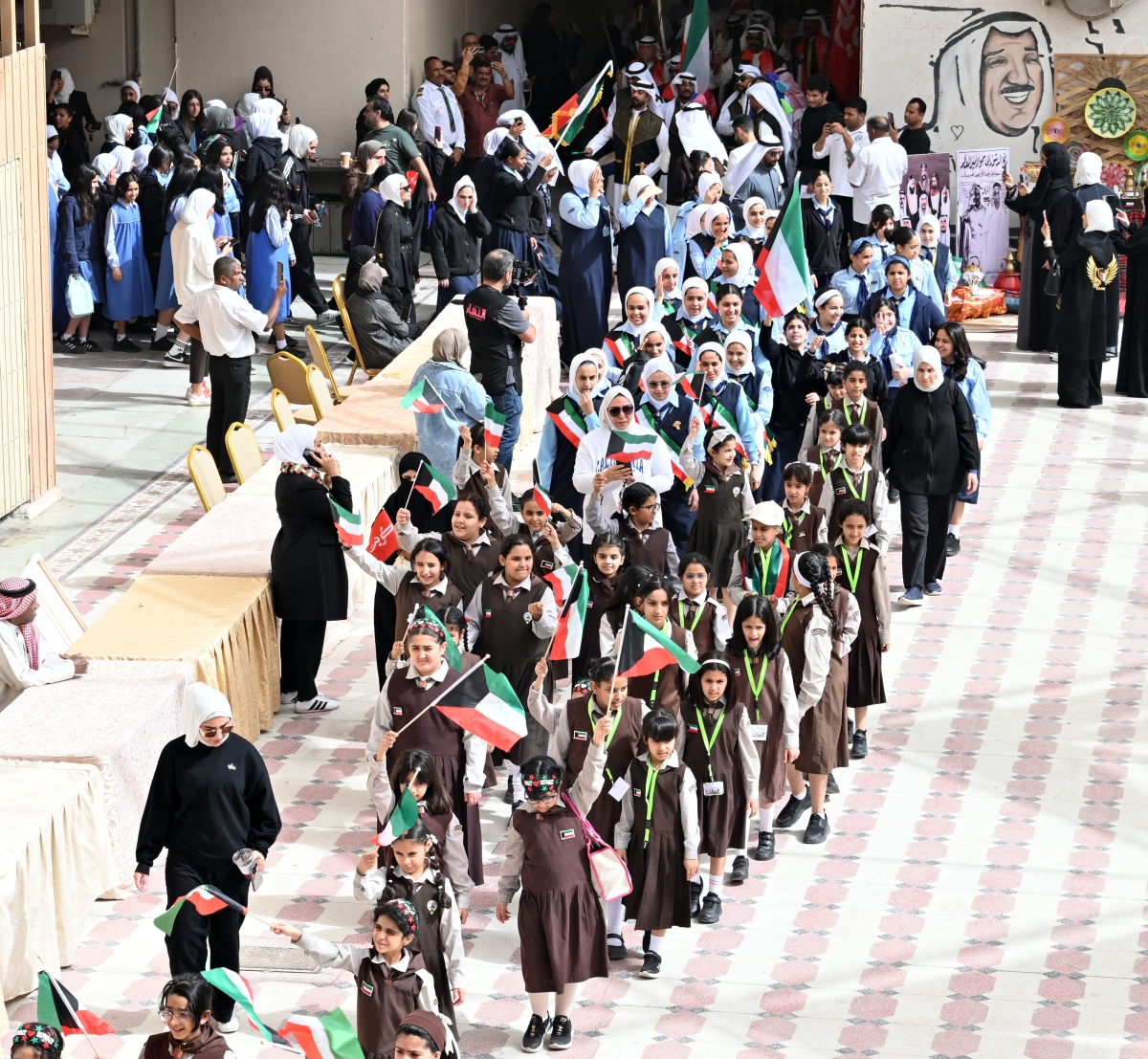 أجواء احتفالية في مشرف (تصوير أسعد عبدالله)