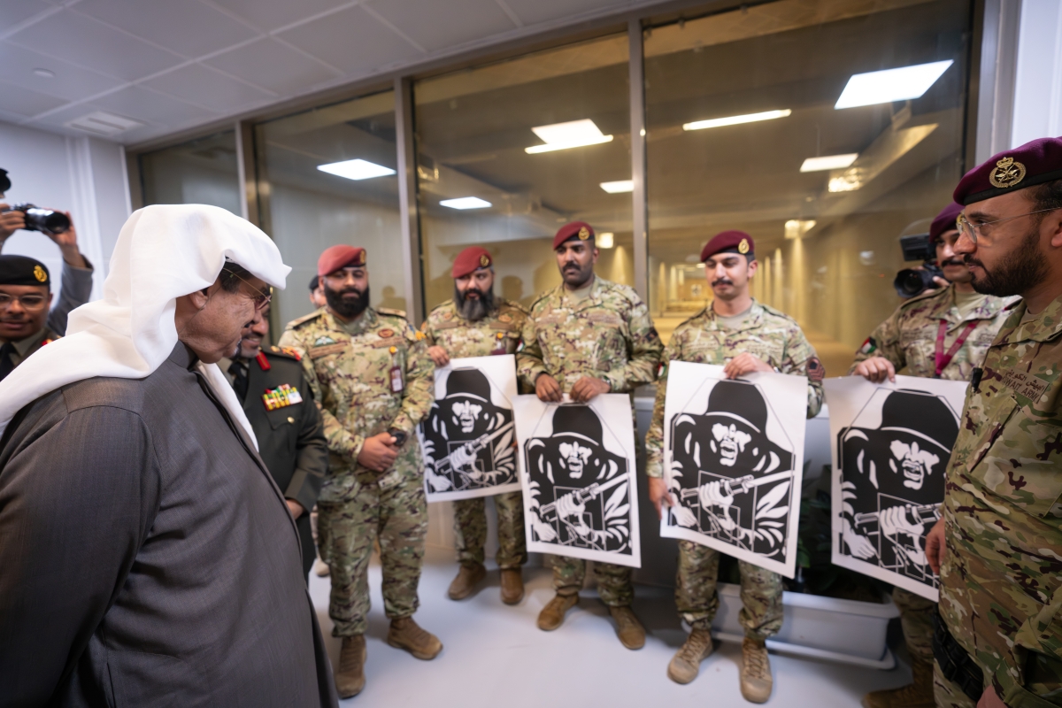 جانب من جولة رئيس الوزراء