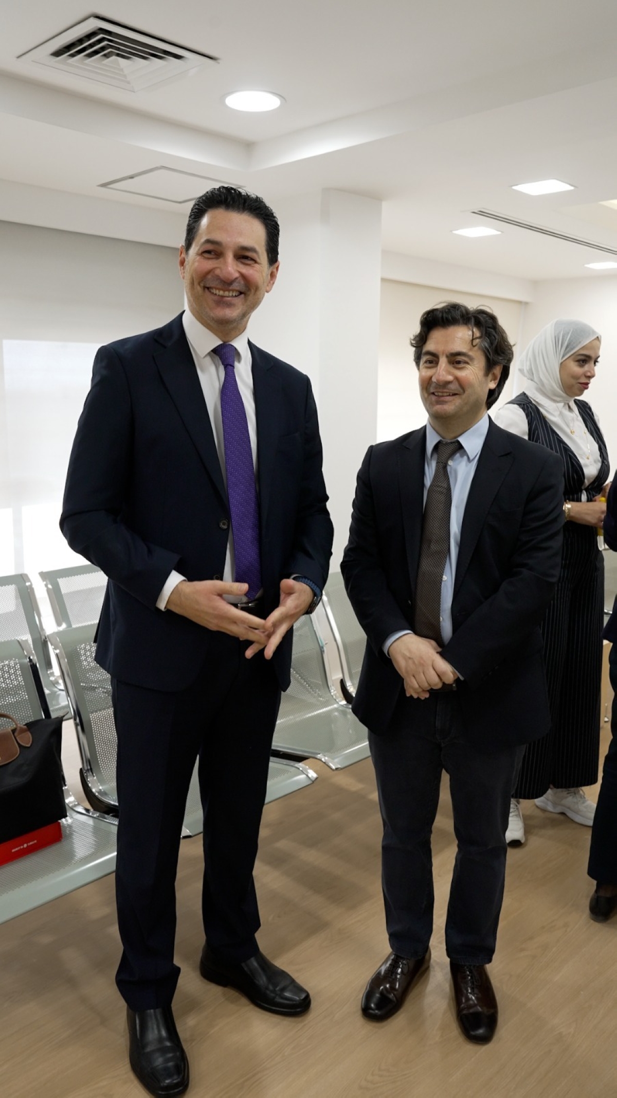 ميسم دبوس وبولنت إيدين خلال حفل افتتاح المركز