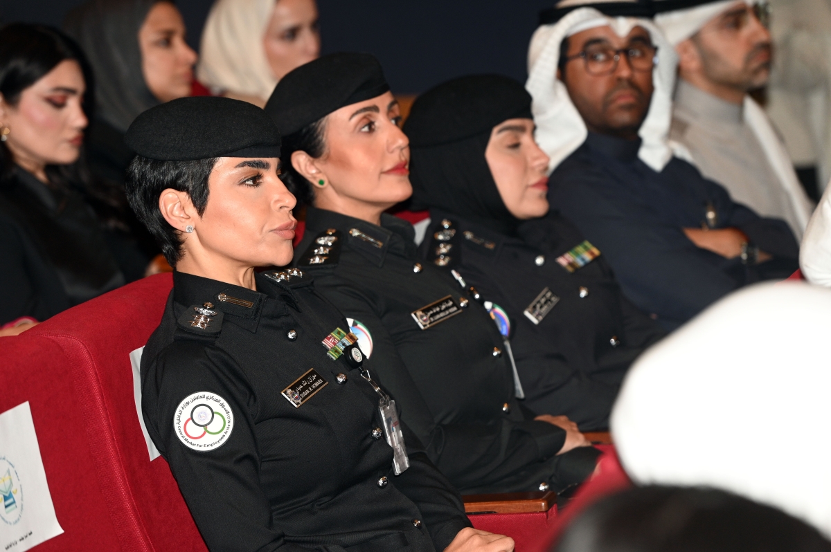 حضور عسكري نسائي