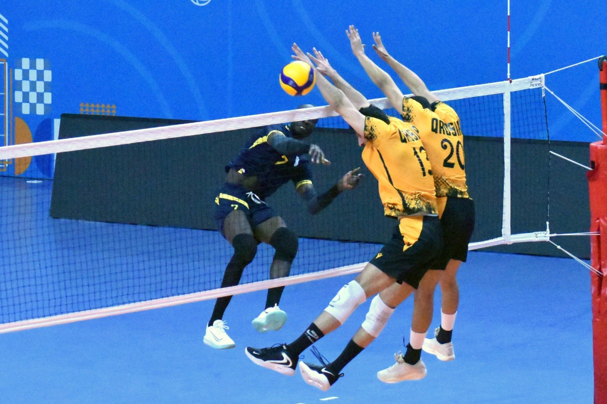 القادسية في المباراة الأخيرة مع اليرموك