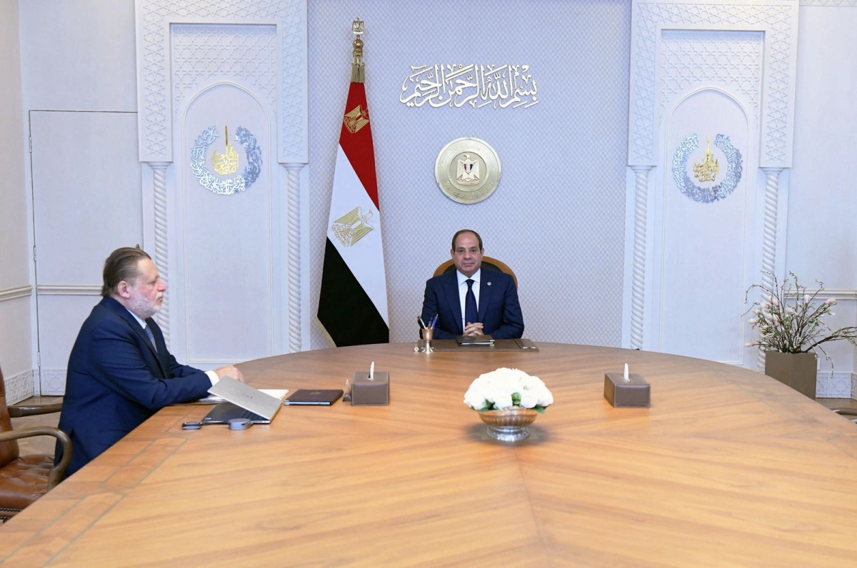 السيسي خلال لقاء مع محافظ البنك المركزي