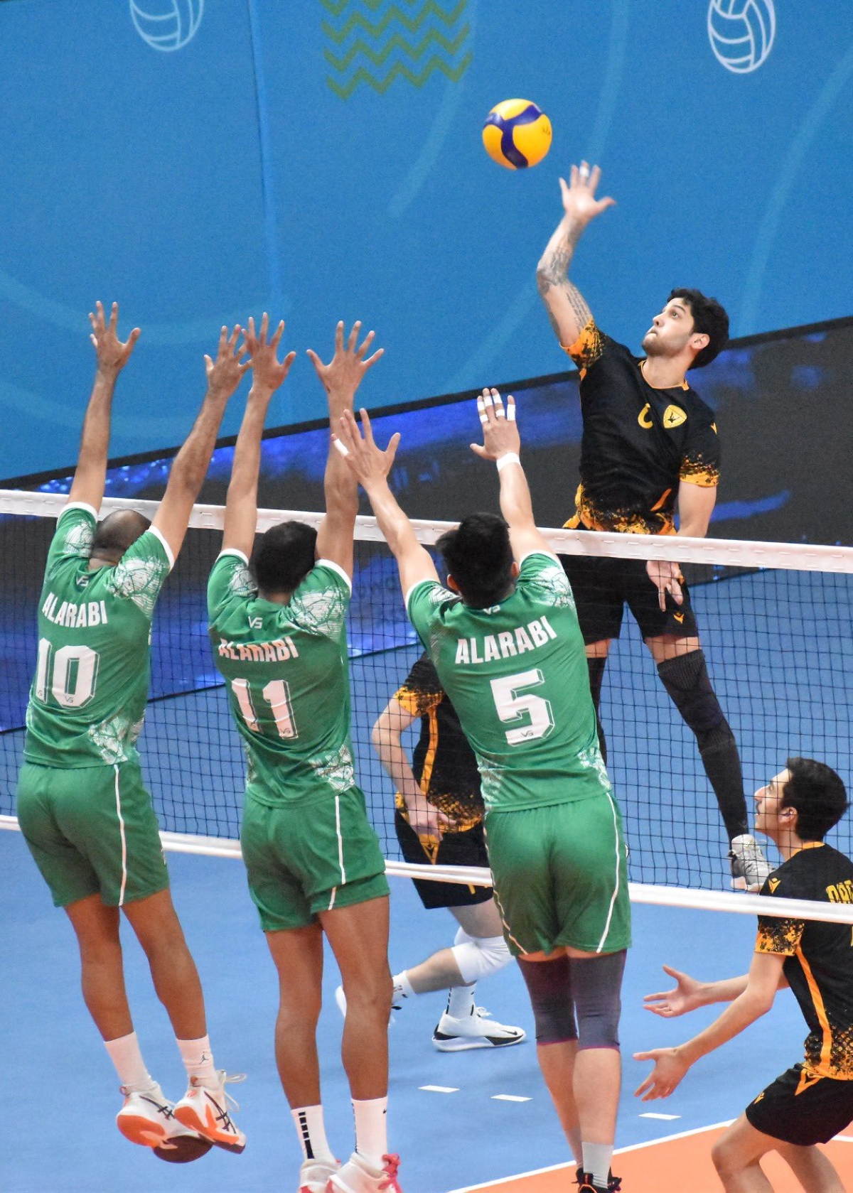 من مباراة القادسية والعربي