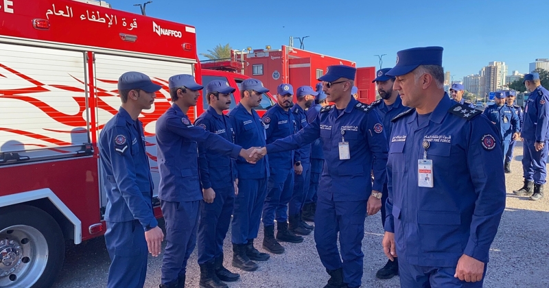 الكويت – وتفقد العميد حمد عدداً من مراكز الإطفاء المكلفة بتأمين مواقع الاحتفالات الوطنية