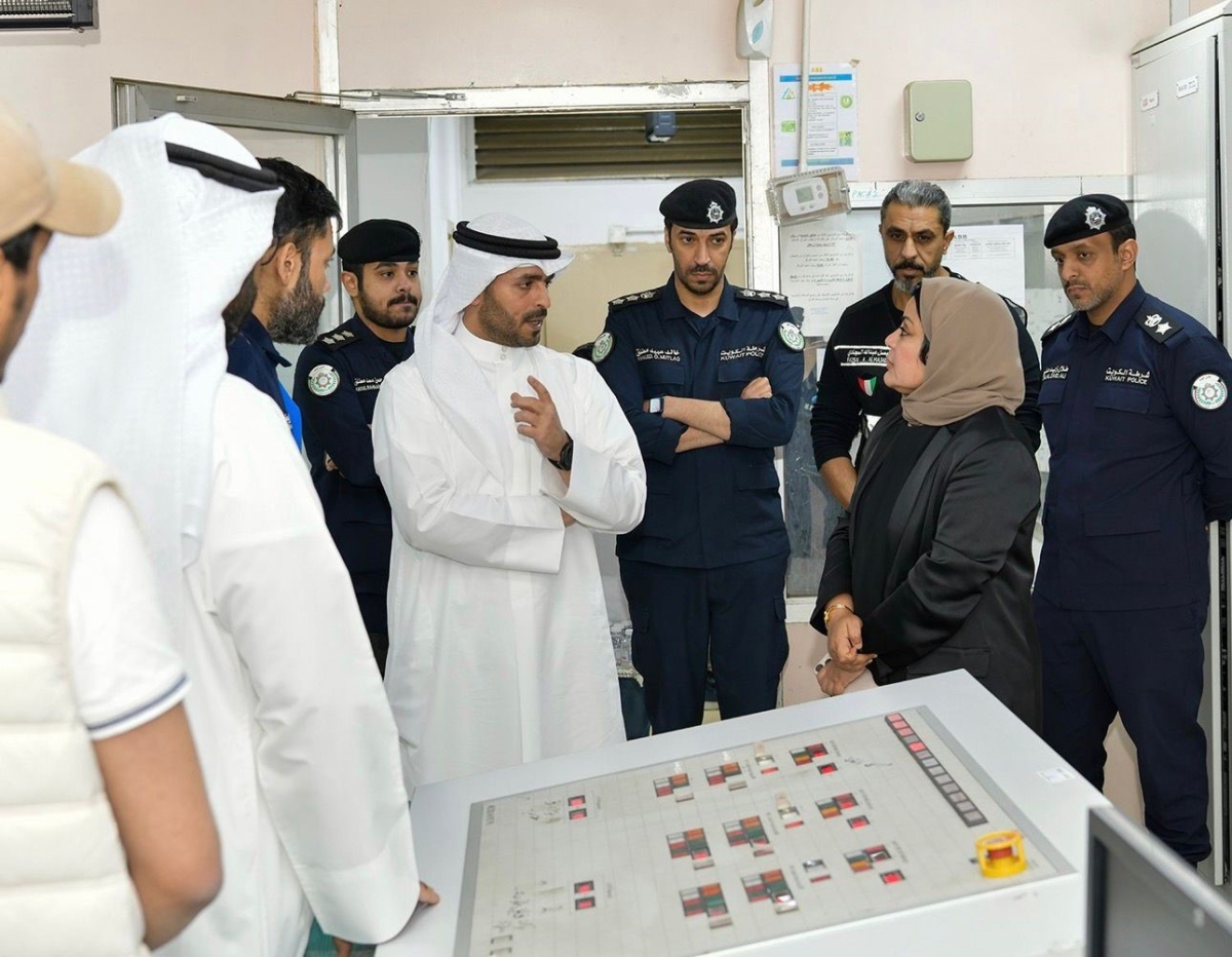 المحافظ خلال الجولة 