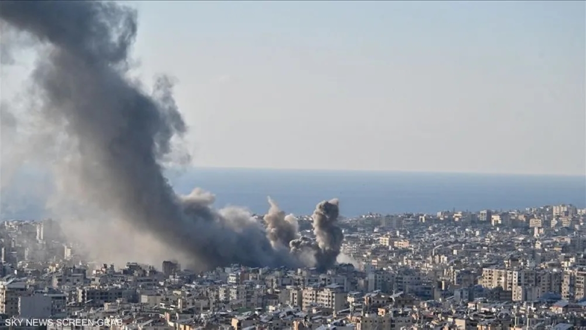 دخان الضربات الإسرائيلية على ضاحية بيروت الجنوبية