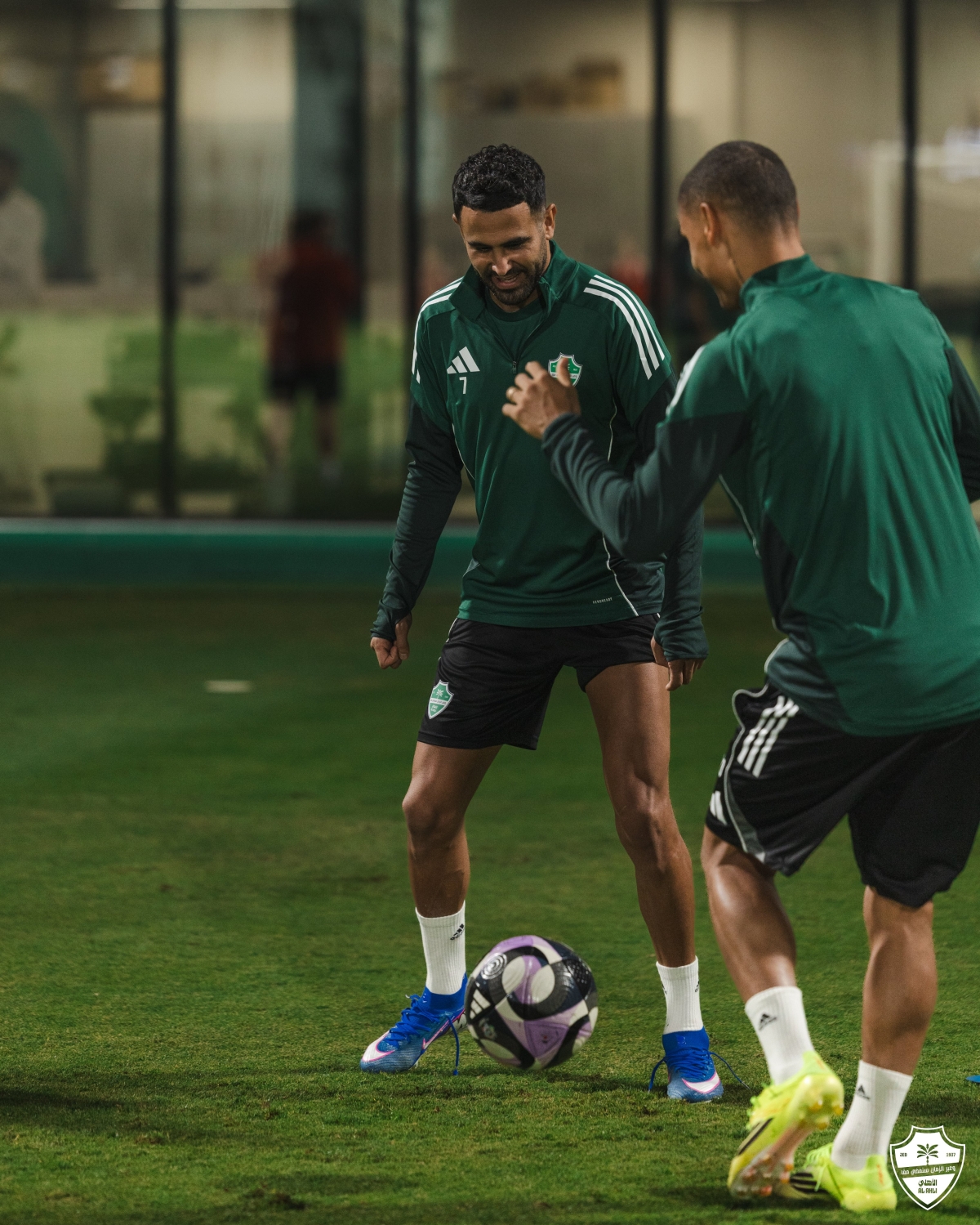 نجم الأهلي رياض محرز