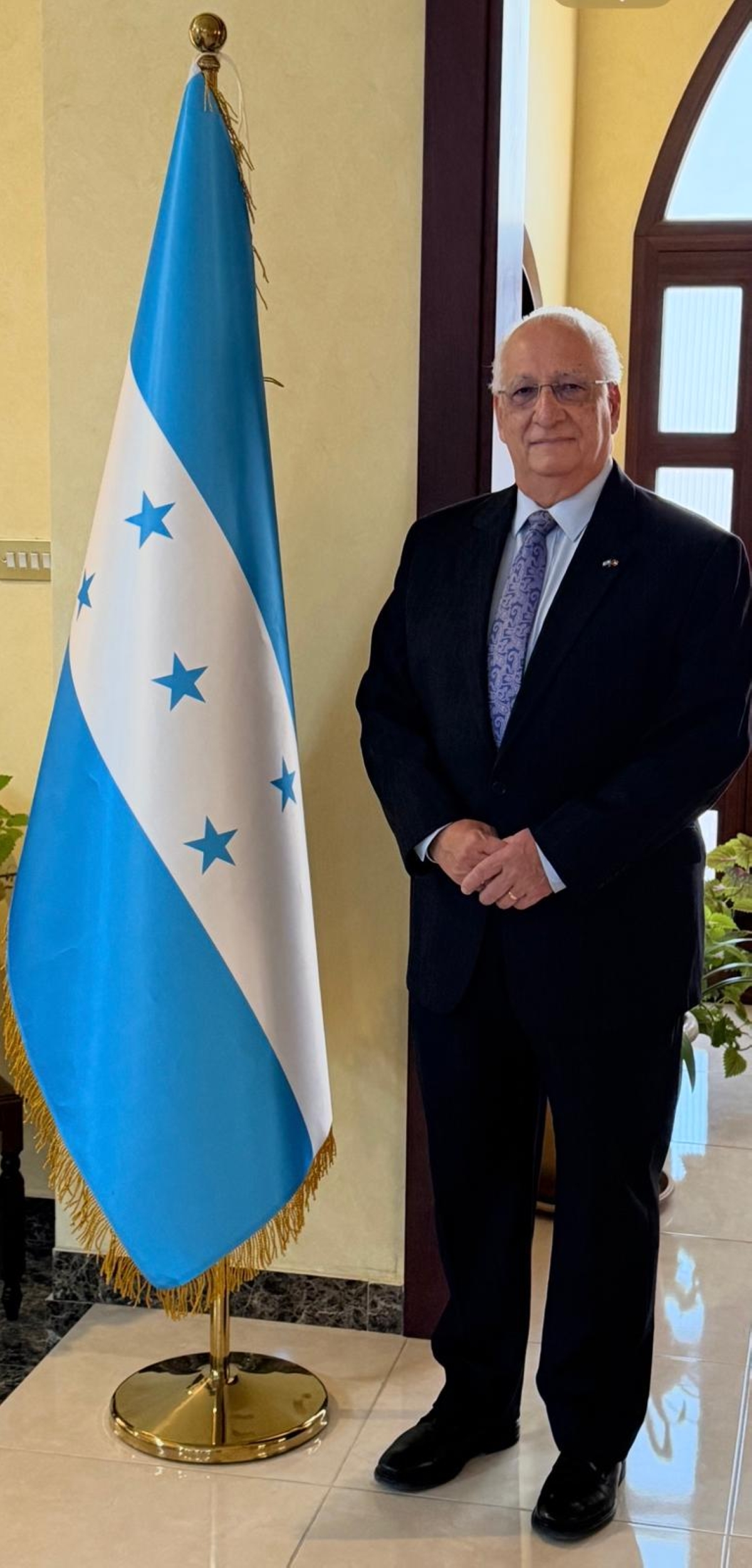 سفير هندوراس