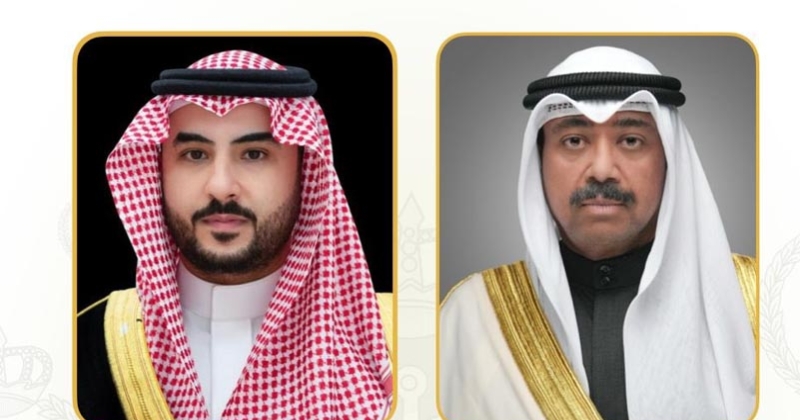 وزير الدفاع يجري اتصالاً هاتفياً مع نظيرة السعودي