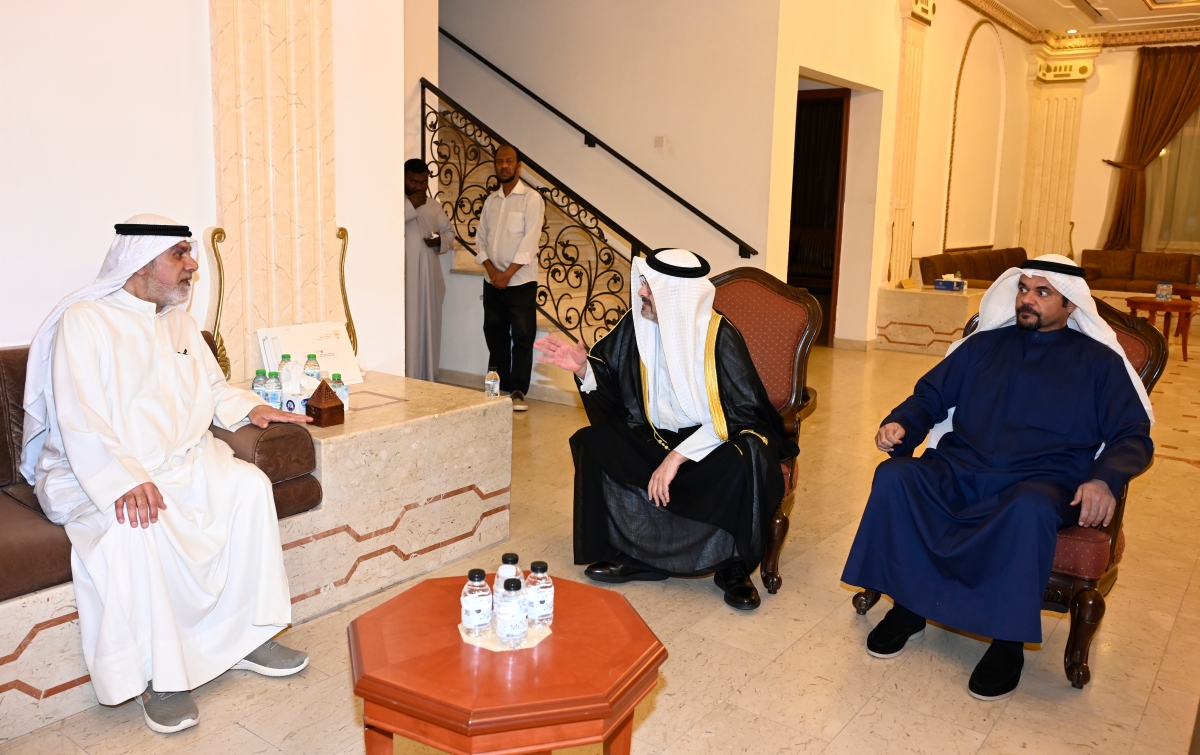 محافظ العاصمة يقدم واجب العزاء