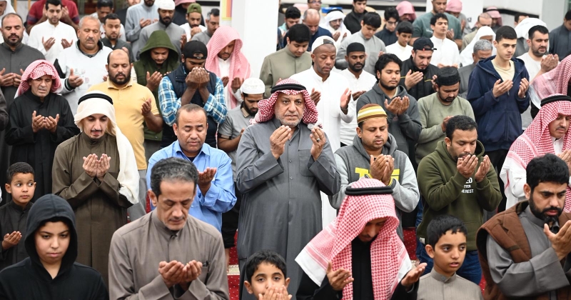 الكويت – وكان هناك إقبال ملحوظ على صلاة القيام ليلة الرابع والعشرين، رغم هطول المطر