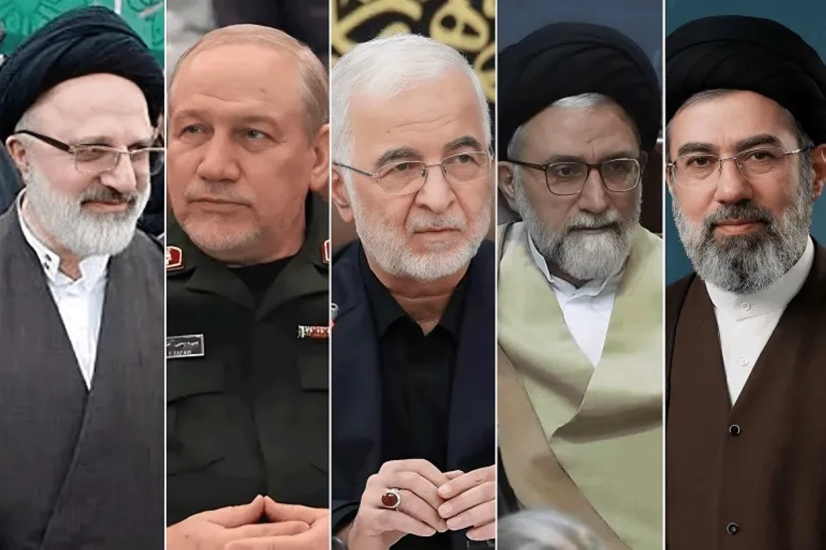 من اليمين: مجتبى خامنئي والخطيب ومؤمني وصفوي ومير حجازي