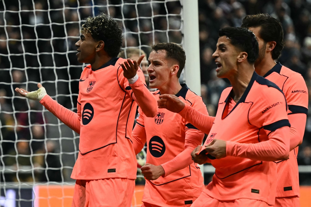 برشلونة يأمل في تعزيز الصدارة