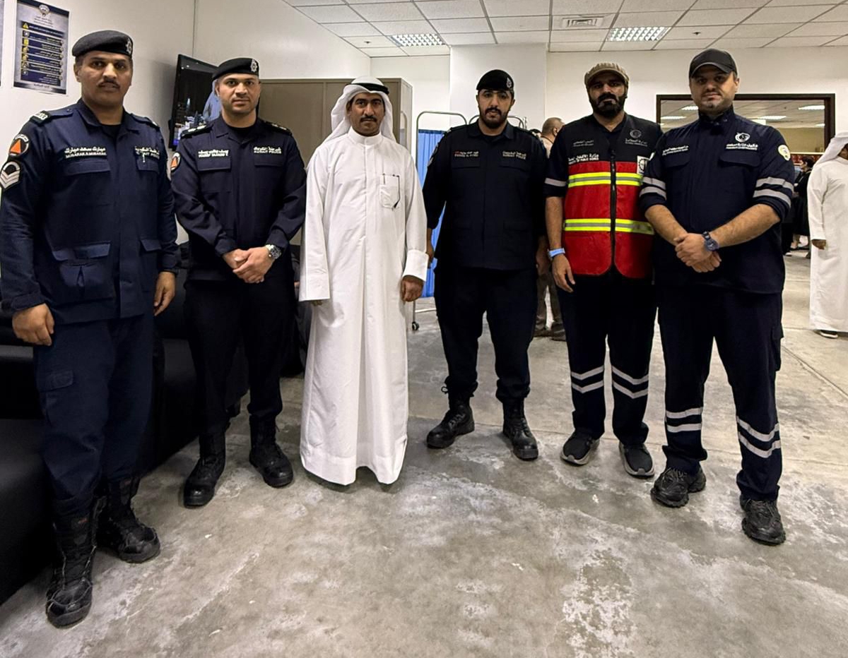 لقطة جماعية على هامش الإخلاء