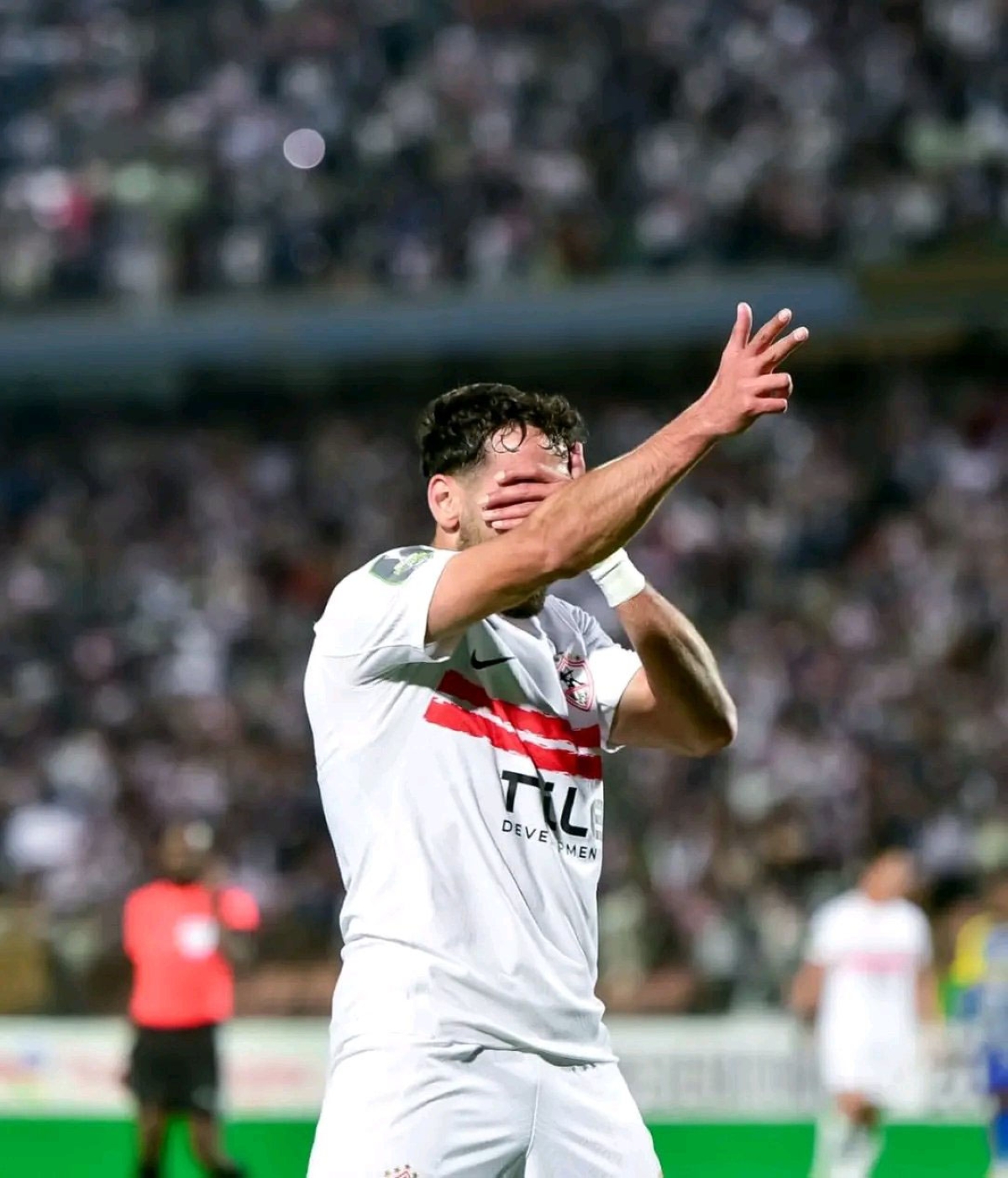 عدي الدباغ لاعب الزمالك يحتفل بهدفه في مرمى أوتوهو 