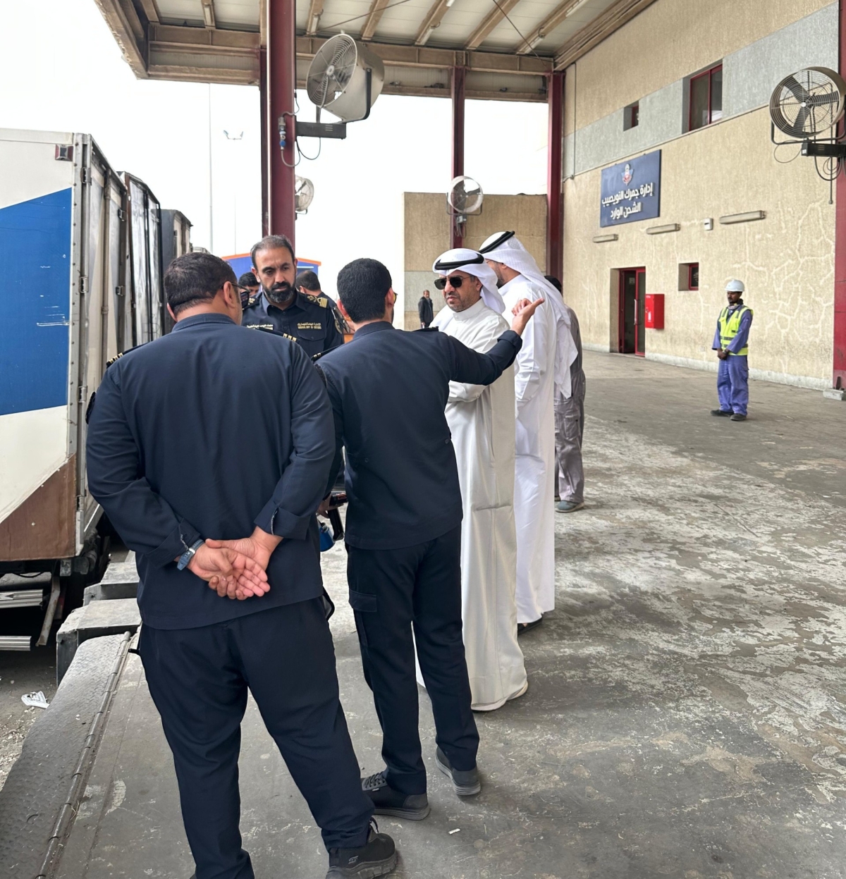 من جولات رئيس الإدارة العامة للجمارك على المنافذ