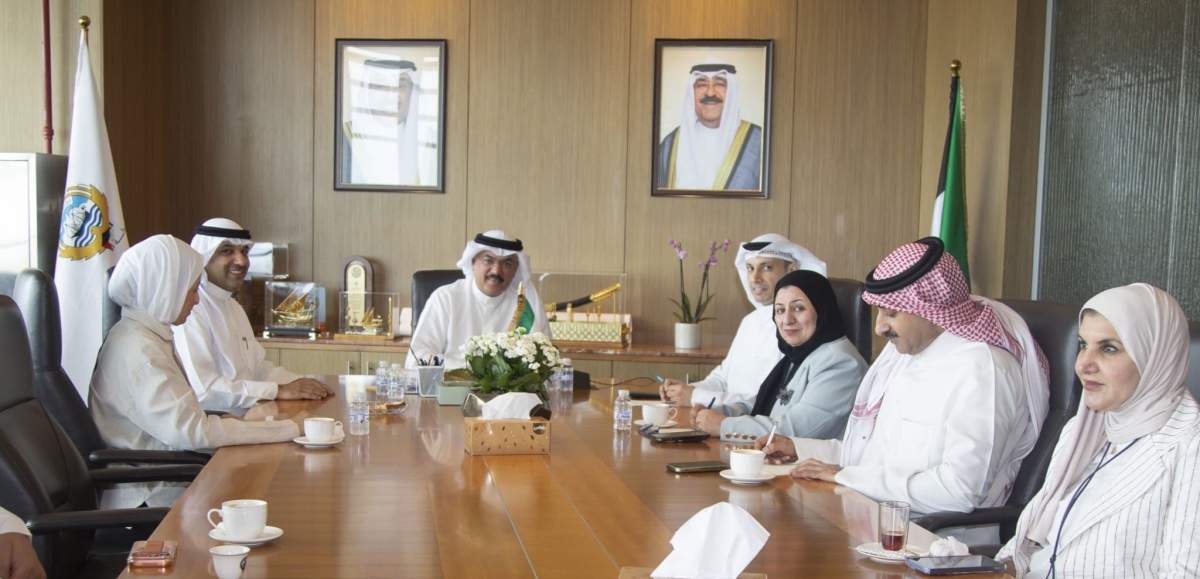 الطبطبائي مترئساً اجتماع قياديي الوزارة