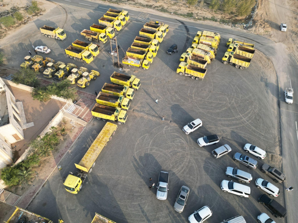 آليات البلدية جاهزة