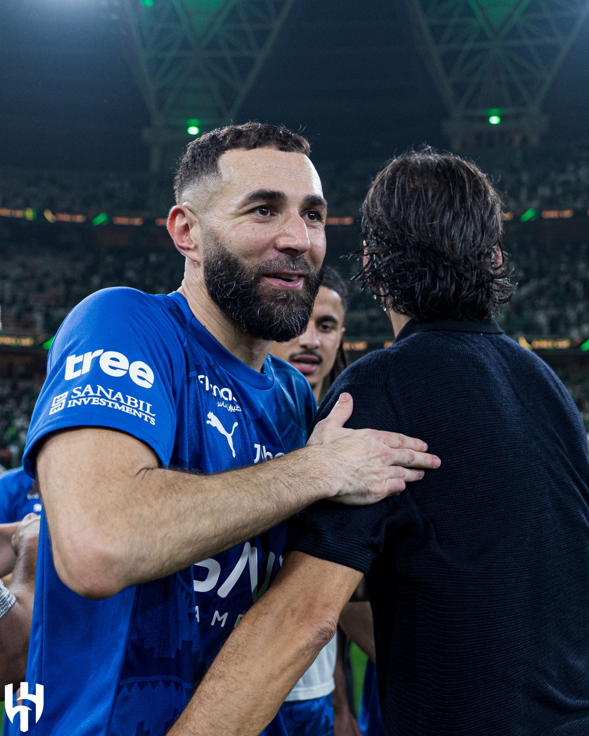 نجم الهلال بنزيمة