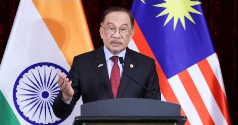 إيران تسمح لناقلات ماليزية بعبور مضيق هرمز