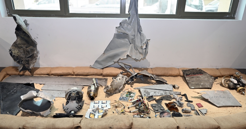 رجال «المتفجرات»... أرواحهم على أكفهم