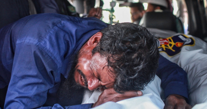 24 قتيلاً بغرق حافلة في نهر ببنغلاديش