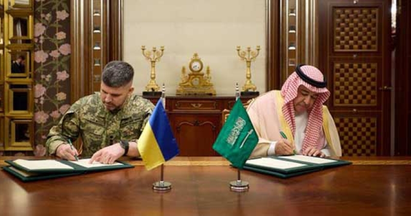 السعودية وأوكرانيا توقعان مذكرة ترتيبات في مجال المشتريات الدفاعية