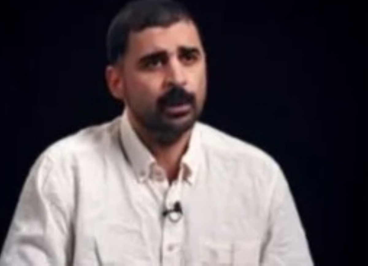 الإرهابي علي عبدالونيس يقر تلفزيونياً بارتكاب عمليات إرهابية
