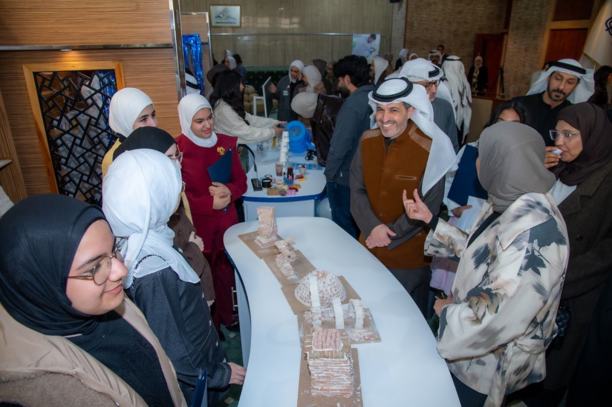 جانب من معارض الابتكارات في المعهد