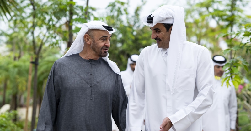 رئيس الإمارات وأمير قطر يبحثان في أبوظبي تطورات الأوضاع في المنطقة