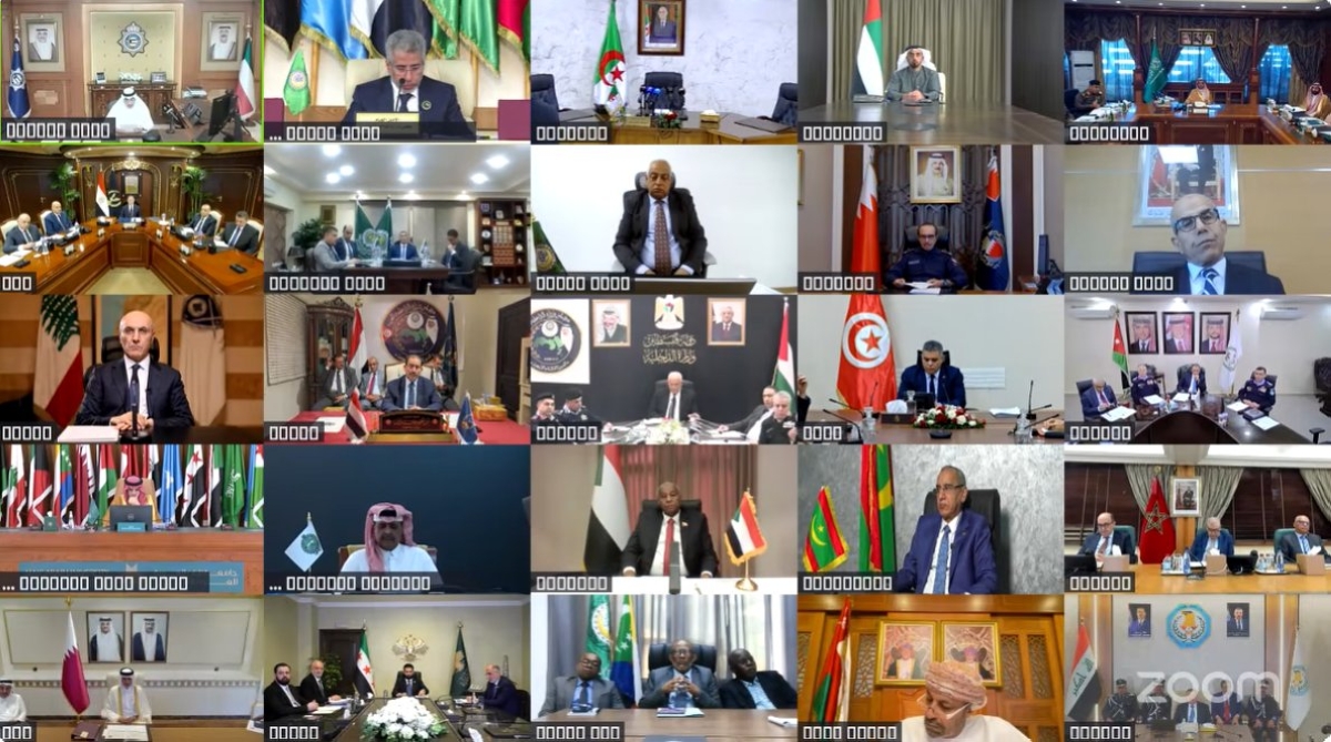 المشاركون في اجتماع وزراء الداخلية العرب عبر الفيديو