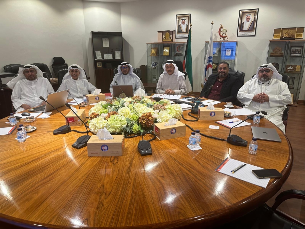 المغامس مترئساً اجتماع مجلس الإدارة