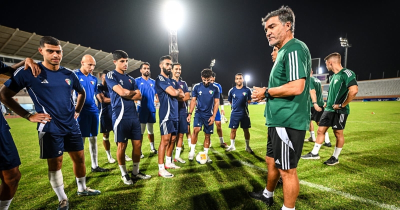 «الأزرق» تقدّم... من دون أن يلعب