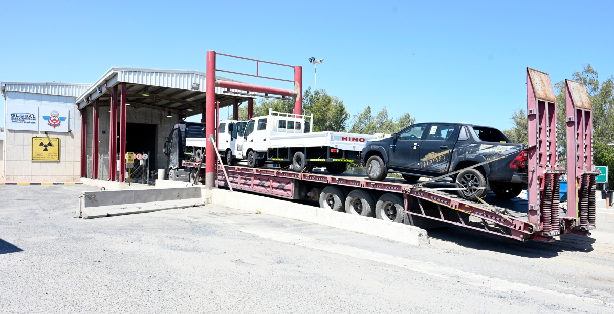 عمل متواصل لرجال الجمارك في المنافذ