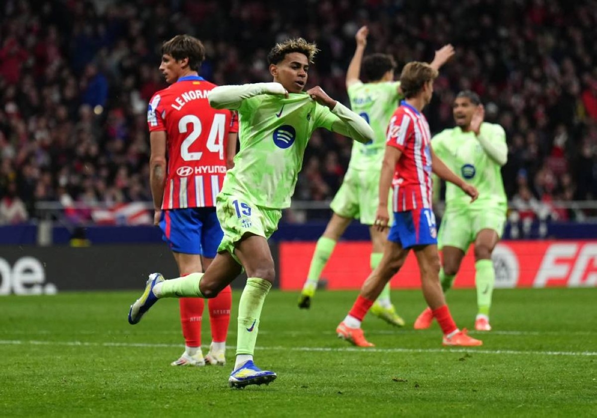 لامين يامال في مباراة سابقة أمام أتلتيكو مدريد