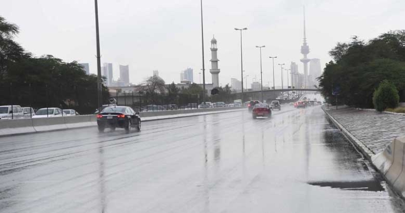 أمطار الخليج ترتفع 49 % في 2024 وتحولات مناخية لافتة في المنطقة. «الإحصائي الخليجي»: تغير ملحوظ في المناخ وطفرة كبيرة في الطاقة النظيفة 