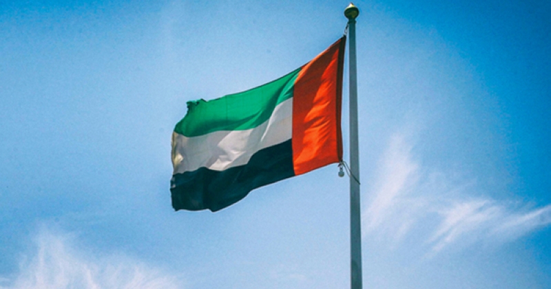 الإمارات: السيطرة على 3 حرائق في مصنع للبتروكيماويات إثر سقوط شظايا بعد اعتراض ناجح