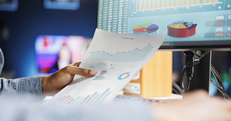 نقص معروض النفط يخنق العالم.... سلعياً