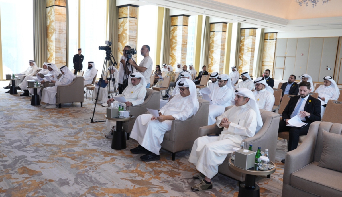 جانب من الحضور في الاجتماع 