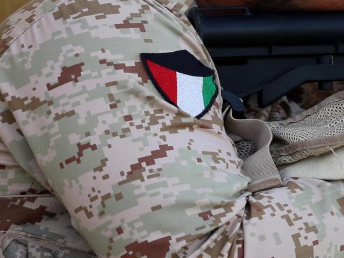 رجال القوات المسلحة يواصلون التصدي للاعتداءات الإيرانية الآثمة