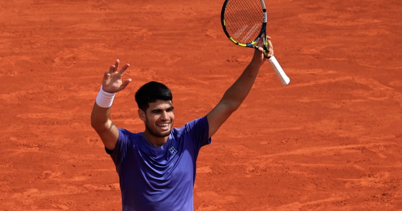 ألكاراز يخطط لخوض موسم الملاعب الترابية كاملا